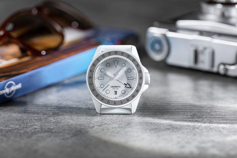 Đồng hồ Unimatic x Revolution & The Rake U1 GMT “Arctic Fox” Limited Edition 1 Kỳ Lân Luxury dong ho unimatic x revolution the rake u1 gmt arctic fox limited edition 4 f6b652e4 b03e 4998 bbd5 708f7bf91451 Đồng hồ Unimatic x Revolution & The Rake U1 GMT “Arctic Fox” Limited Edition