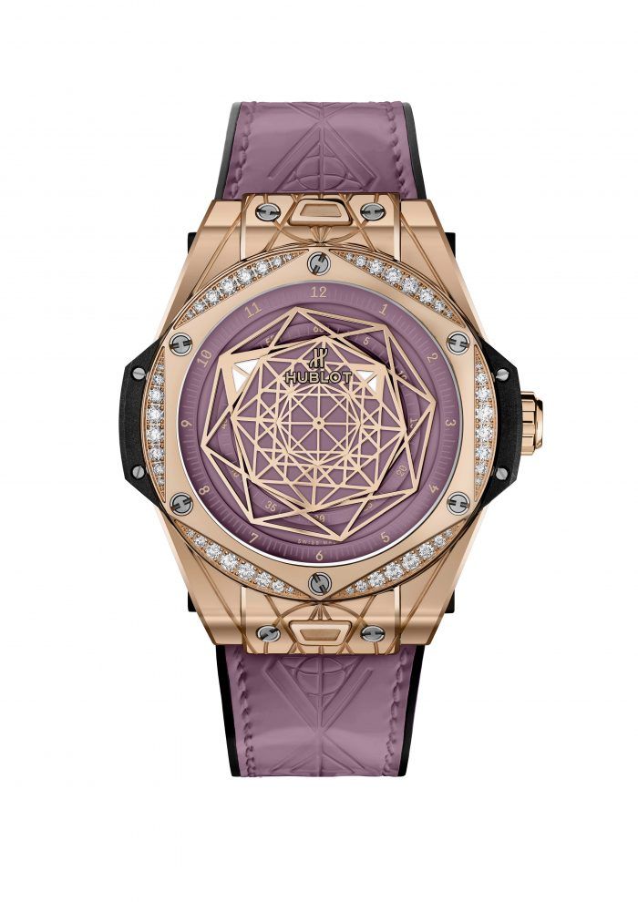 Kỳ Lân Luxury hublot 700x990 1 TOP các dòng đồng hồ nữ sử dụng chất liệu vàng cao cấp bậc nhất hiện nay