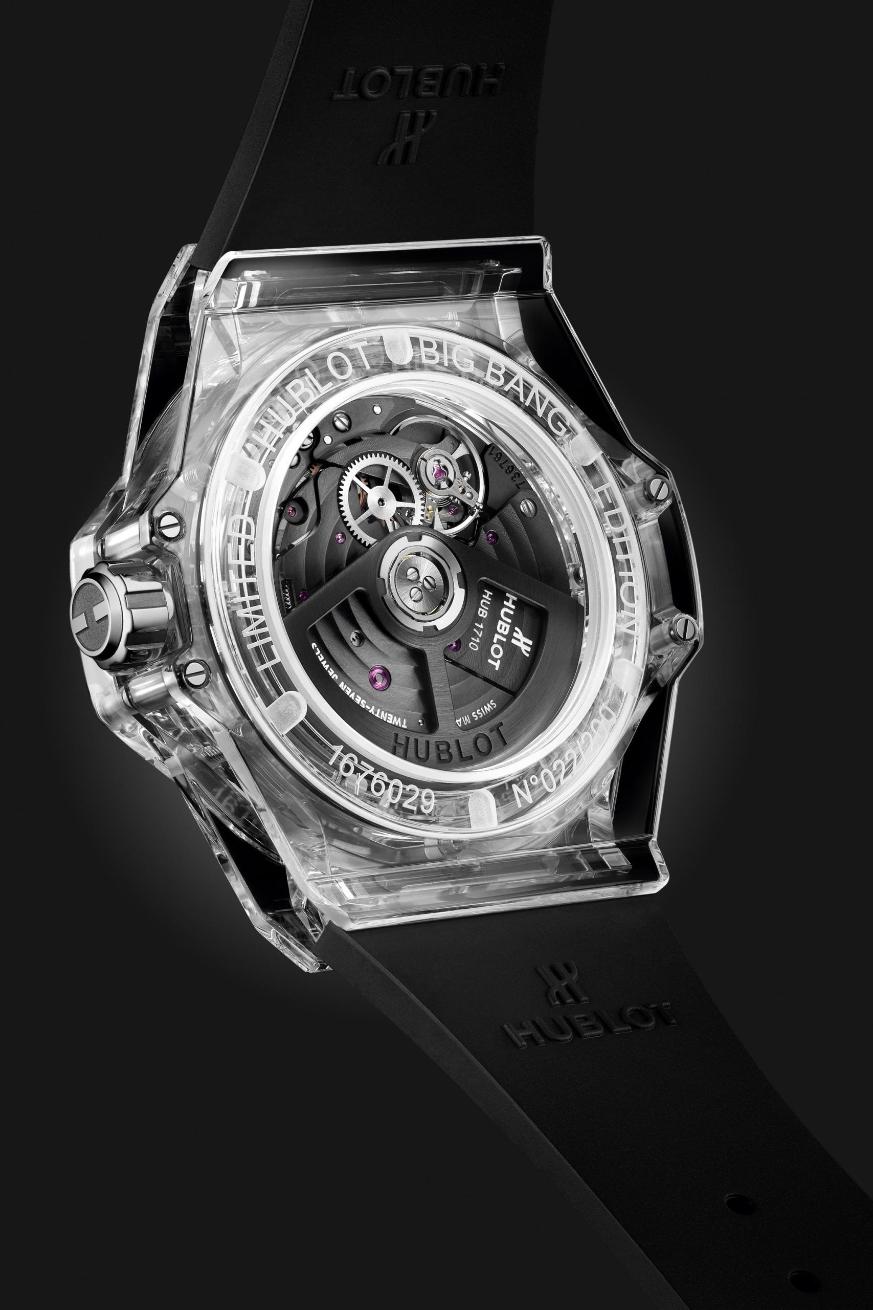 Siêu phẩm đồng hồ Hublot Big Bang One Click Sapphire Diamonds 39mm 