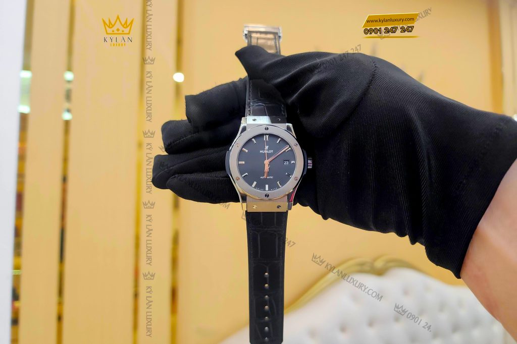 Kỳ Lân Luxury hublot classic fusion titanium 42mm da ca 10 Đồng hồ Hublot Classic Fusion Titanium 42mm da cá