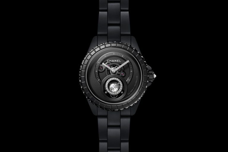 Kỳ Lân Luxury j12 diamond tourbillon bf8fd34c 2c19 4d82 92f8 13a5771f3335 1 Đồng hồ Chanel J12 Diamond Tourbillon và J12 Calibre 12,2 33mm