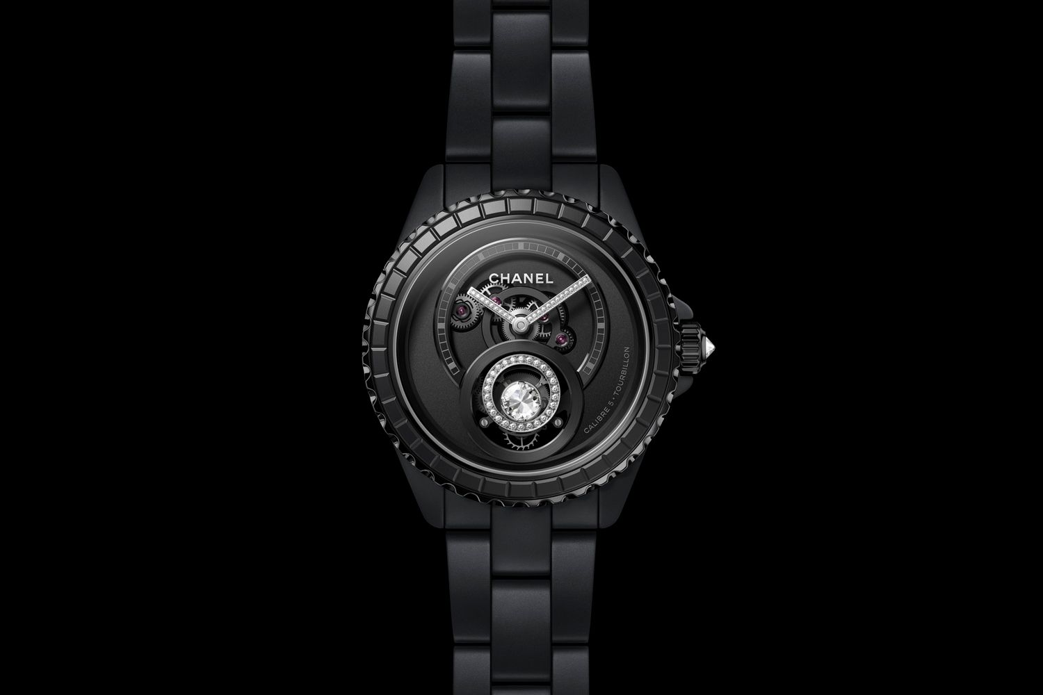 Kỳ Lân Luxury j12 diamond tourbillon bf8fd34c 2c19 4d82 92f8 13a5771f3335 1 Đồng hồ Chanel J12 Diamond Tourbillon và J12 Calibre 12,2 33mm