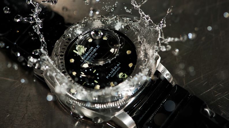 Kỳ Lân Luxury kha nang chong nuoc cua dong ho TÌM HIỂU VỀ CÁC MỨC ĐỘ CHỊU NƯỚC CỦA ĐỒNG HỒ