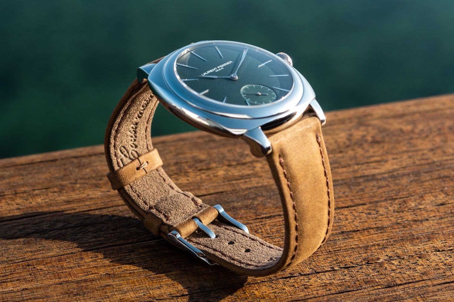 Đồng hồ Laurent Ferrier Classic & Square Micro-Rotor Evergreen