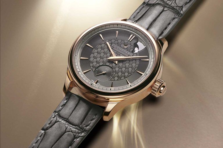 Kỳ Lân Luxury luc strike one 2 Chopard LUC với 3 chiếc đồng hồ Chiming tuyệt vời