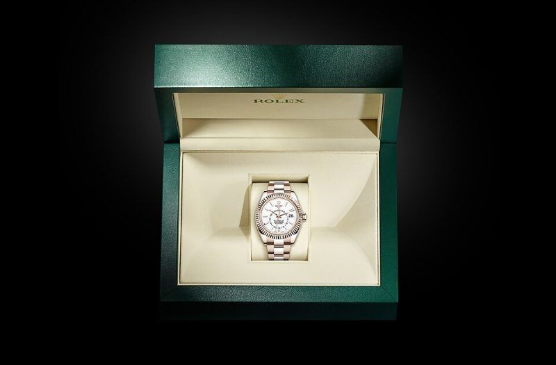 Kỳ Lân Luxury m326935 0005 modelpage in box landscape 1 ROLEX SKY-DWELLER 42mm - VÀNG EVEROSE 18 CT - M326935-0005