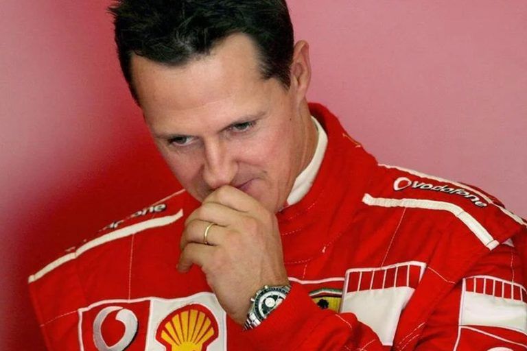 Kỳ Lân Luxury michael schumacher chup anh cung chiec rolex paul newman daytona da015038 2988 4890 b26c 6a5f4cec131c Michael Schumacher với bộ sưu tập đồng hồ đang được bán đấu giá