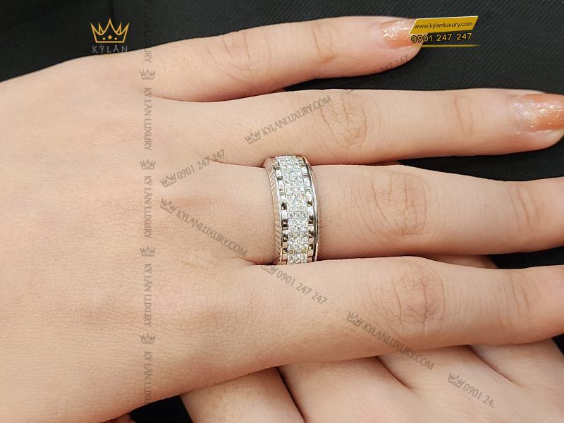 Kỳ Lân Luxury nhan nu xoay rolex vang trang 18k au750 dinh kim cuong 5 1 Nhẫn nữ Rolex xoay vàng trắng nguyên khối Au750 đính 3 hàng kim cương