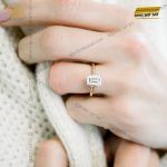 Nhẫn vàng nguyên khối 18k đính kim cương emerald
