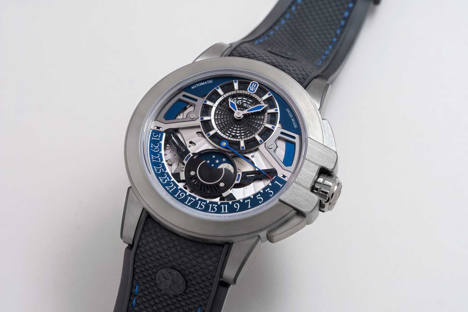 Những chiếc đồng hồ Harry Winston cực kỳ đẳng cấp và quyến rũ