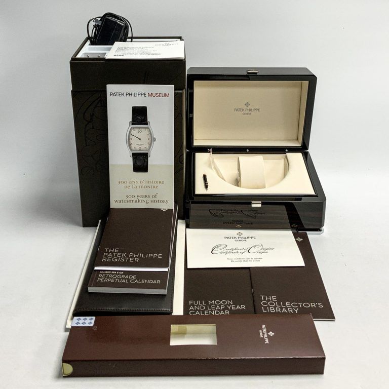 Kỳ Lân Luxury patek philippe grand complications li ch va n nie n 5160r 001 1 jpeg 2 Tìm hiểu 3 lý do vì sao bạn nên dành một khoản đầu tư vào dòng đồng hồ cao cấp