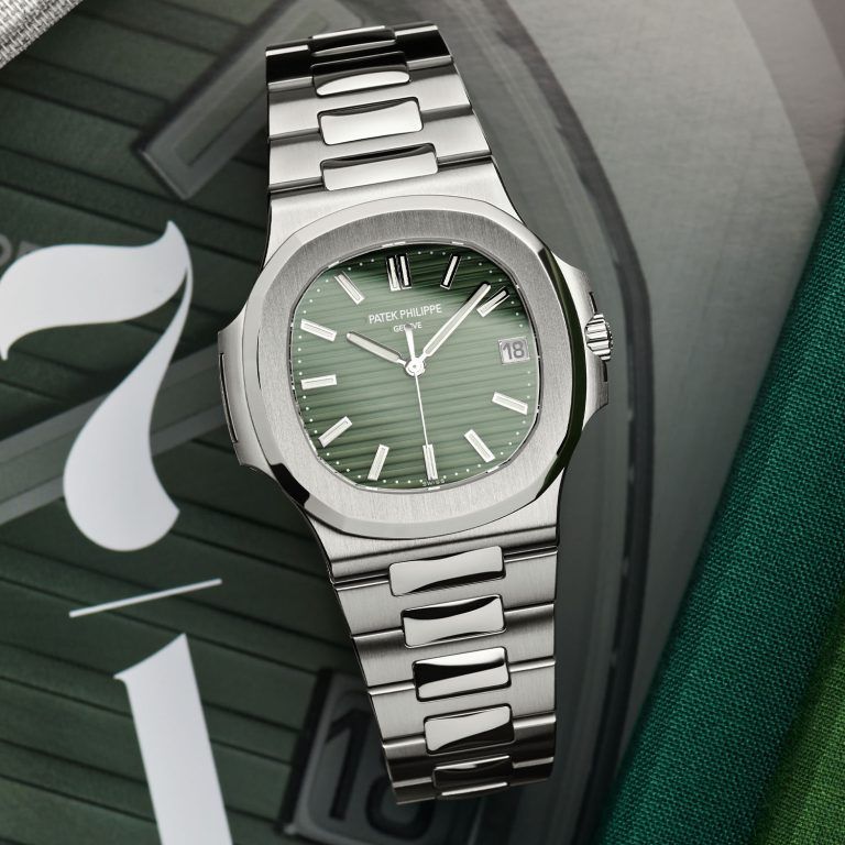 Kỳ Lân Luxury patek philippe nautilus 5711 olive green 1 Lý giải vì sao 4 trong số các biểu tượng tuyệt vời nhất của ngành đồng hồ lại đột ngột cải tiến?