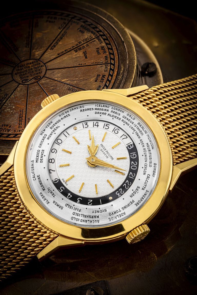 Kỳ Lân Luxury patek philippe two crown world time ref 2523 1 Chiêm ngưỡng những tác phẩm tuyệt tác thời gian xuất hiện ở phiên đấu giá thập kỷ của Christie’s