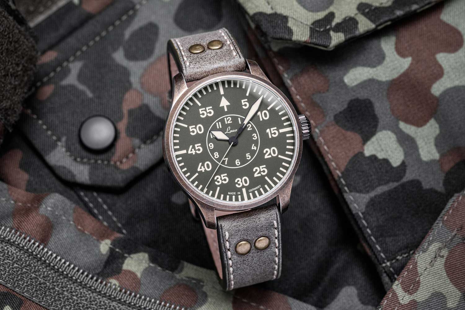 Phiên bản giới hạn Pilot Olive Green của Laco