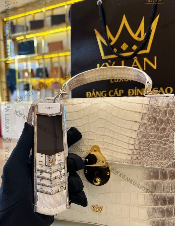 Kỳ Lân Luxury poster nuoc uong 2 Vertu Signature S White Mother of Pearl Diamond