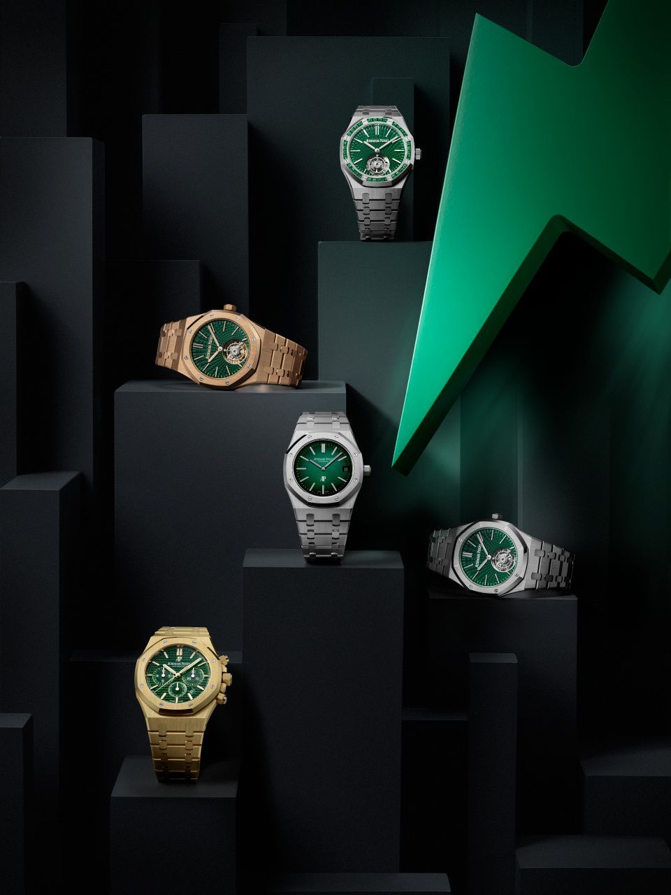 Kỳ Lân Luxury ro still life comics vert jpeg jpeg Tìm hiểu về thương hiệu đồng hồ Audemars Piguet chơi lớn với sắc xanh lá trong năm 2021