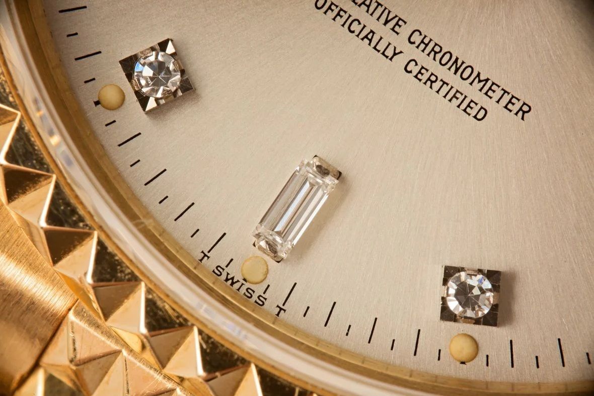 Kỳ Lân Luxury rolex datejust 20jm9945 edit 1 1 Nâng tầm phong cách với những mẫu mã đồng hồ Rolex kim cương lấp lánh