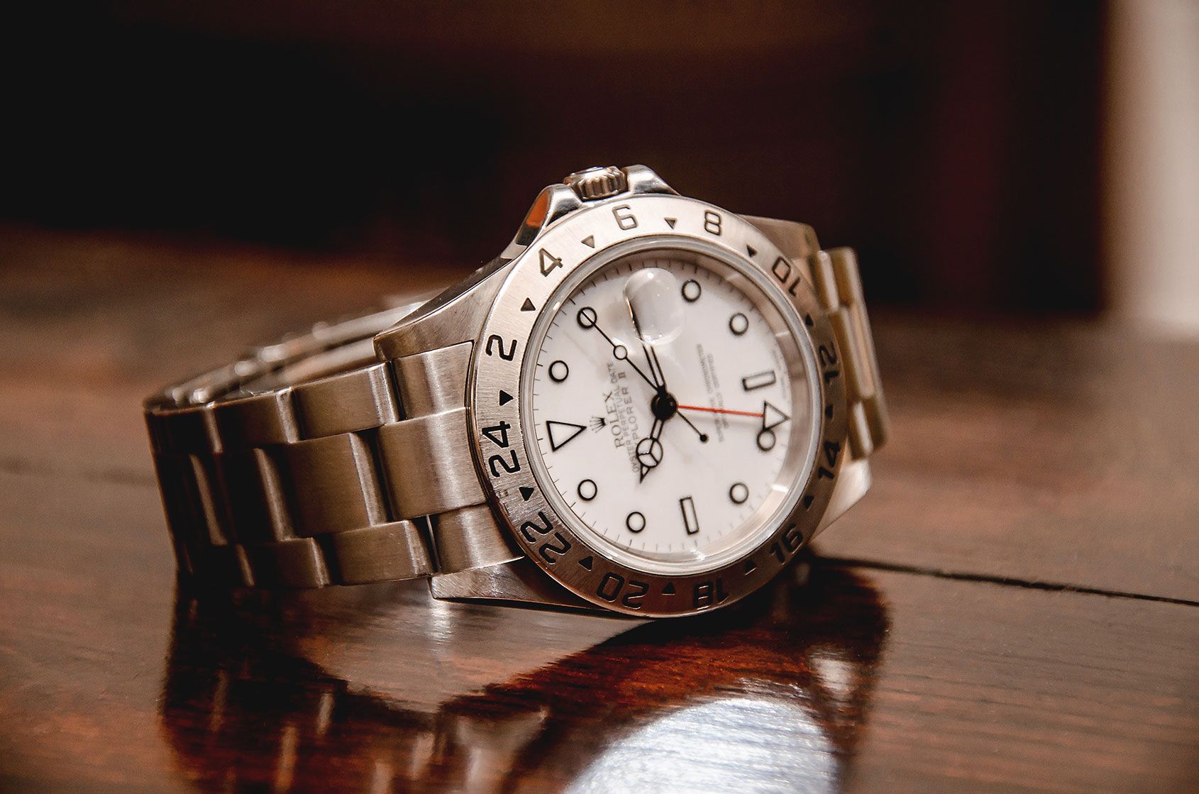 Kỳ Lân Luxury rolex explorer ii 6 Chất liệu nào tạo nên giá trị của đồng hồ?