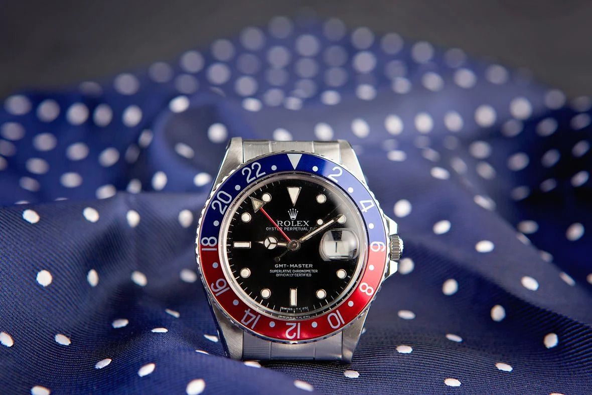 Kỳ Lân Luxury rolex gmt 16750 5d3 22821 Bí quyết lựa chọn đồng hồ Rolex GMT - Master ưng ý nhất với mọi tầm giá