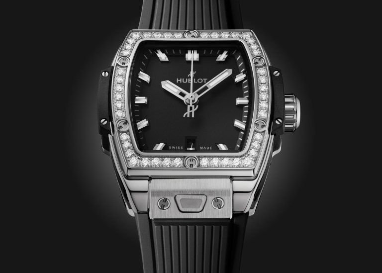 Kỳ Lân Luxury spirit of big bang steel diamonds 32 mm ad shot Đồng hồ Hublot Spirit Of Bing Bang Steel Diamonds 32mm
