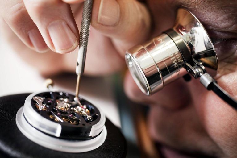Kỳ Lân Luxury sua chua dong ho tai nha 3 Những mẹo sửa chữa đồng hồ nhanh tại nhà