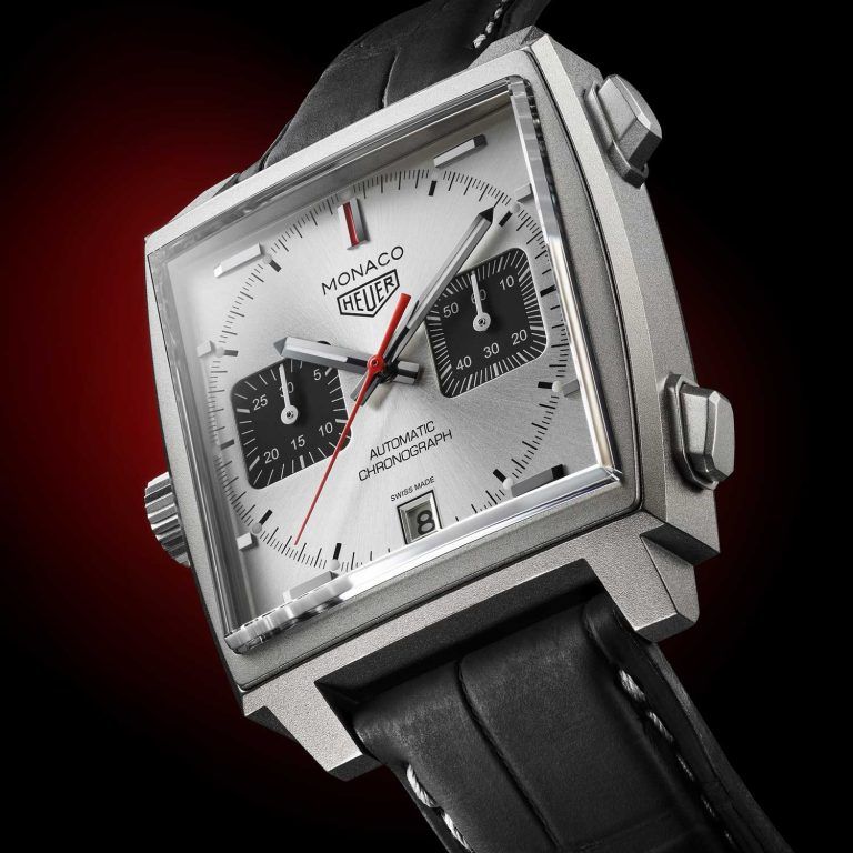 Kỳ Lân Luxury tag heuer monaco titan special edition chiec dong ho co dien 6 TAG Heuer Monaco Titan Special Edition chiếc đồng hồ cổ điển thế kỷ 21