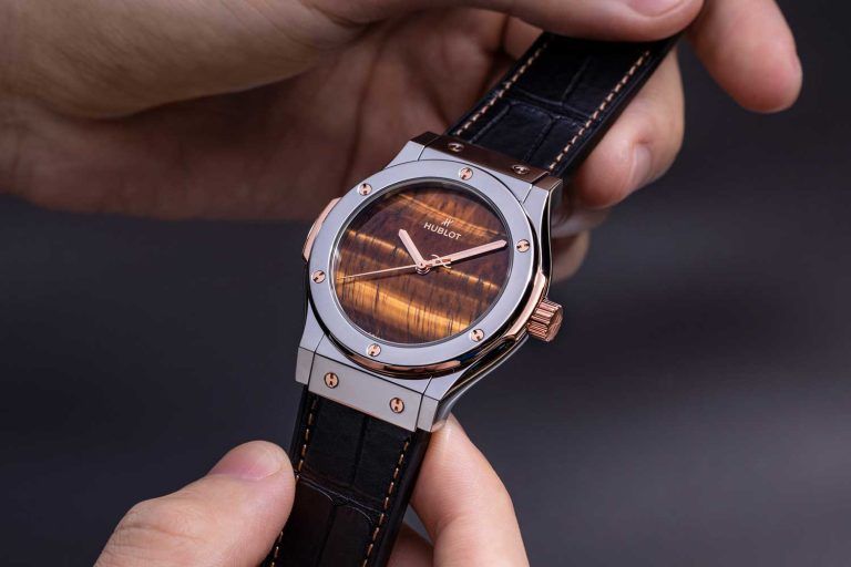 Đồng hồ Hublot Classic Fusion 42mm Elements Special Edition for The Hour Glass 1 Kỳ Lân Luxury tiger s eye Đồng hồ Hublot Classic Fusion 42mm Elements Special Edition for The Hour Glass