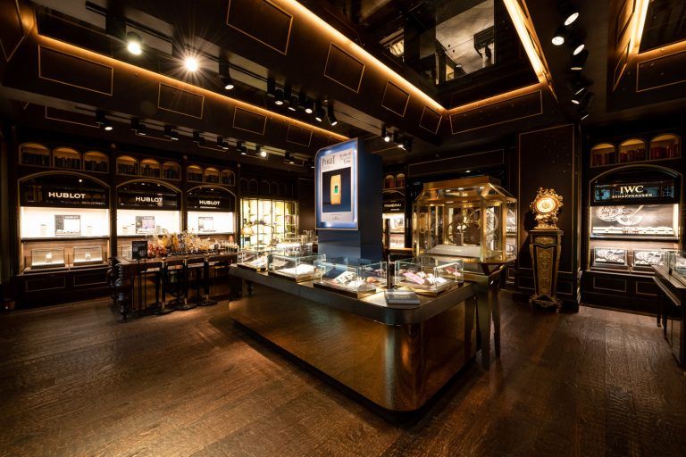 Kỳ Lân Luxury trien lam piaget malmaison by the hour glass singapore jpeg Triễn lãm Piaget Malmaison by The Hour Glass, Singapore
