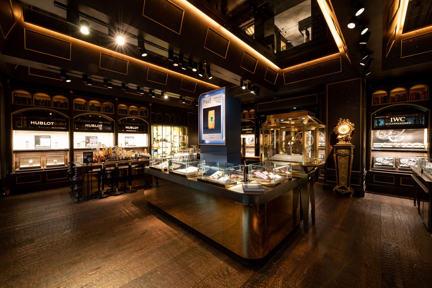 Kỳ Lân Luxury trien lam piaget malmaison by the hour glass singapore jpeg Triễn lãm Piaget Malmaison by The Hour Glass, Singapore