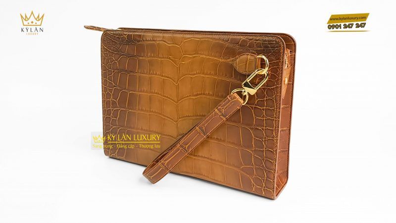 Kỳ Lân Luxury tu i cluch da ca alligator 17 1 scaled 1 Túi clutch da cá alligator brown