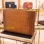 Kỳ Lân Luxury tu i cluch da ca alligator 3 1 scaled 1 Túi clutch da cá alligator brown