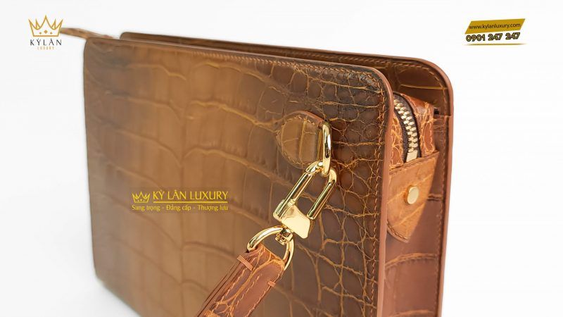 Kỳ Lân Luxury tu i cluch da ca alligator 6 1 scaled 1 Túi clutch da cá alligator brown