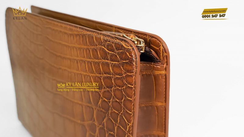 Kỳ Lân Luxury tu i cluch da ca alligator 8 1 scaled 1 Túi clutch da cá alligator brown