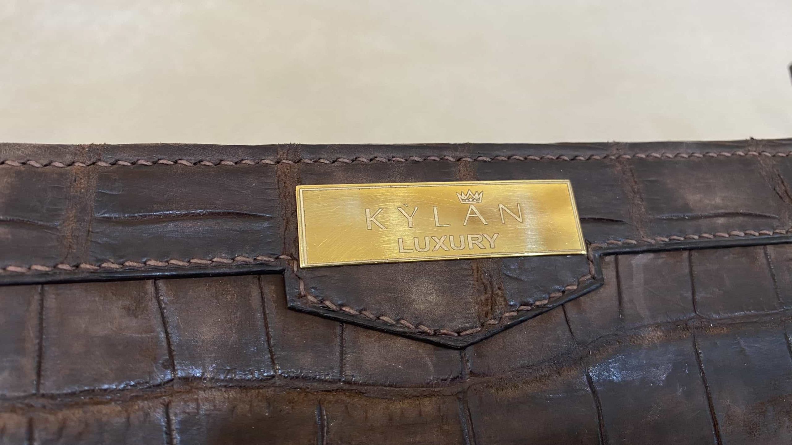 Kỳ Lân Luxury tu i cluth ca sa u limited 26 scaled Túi Cluth Da Cá Limited