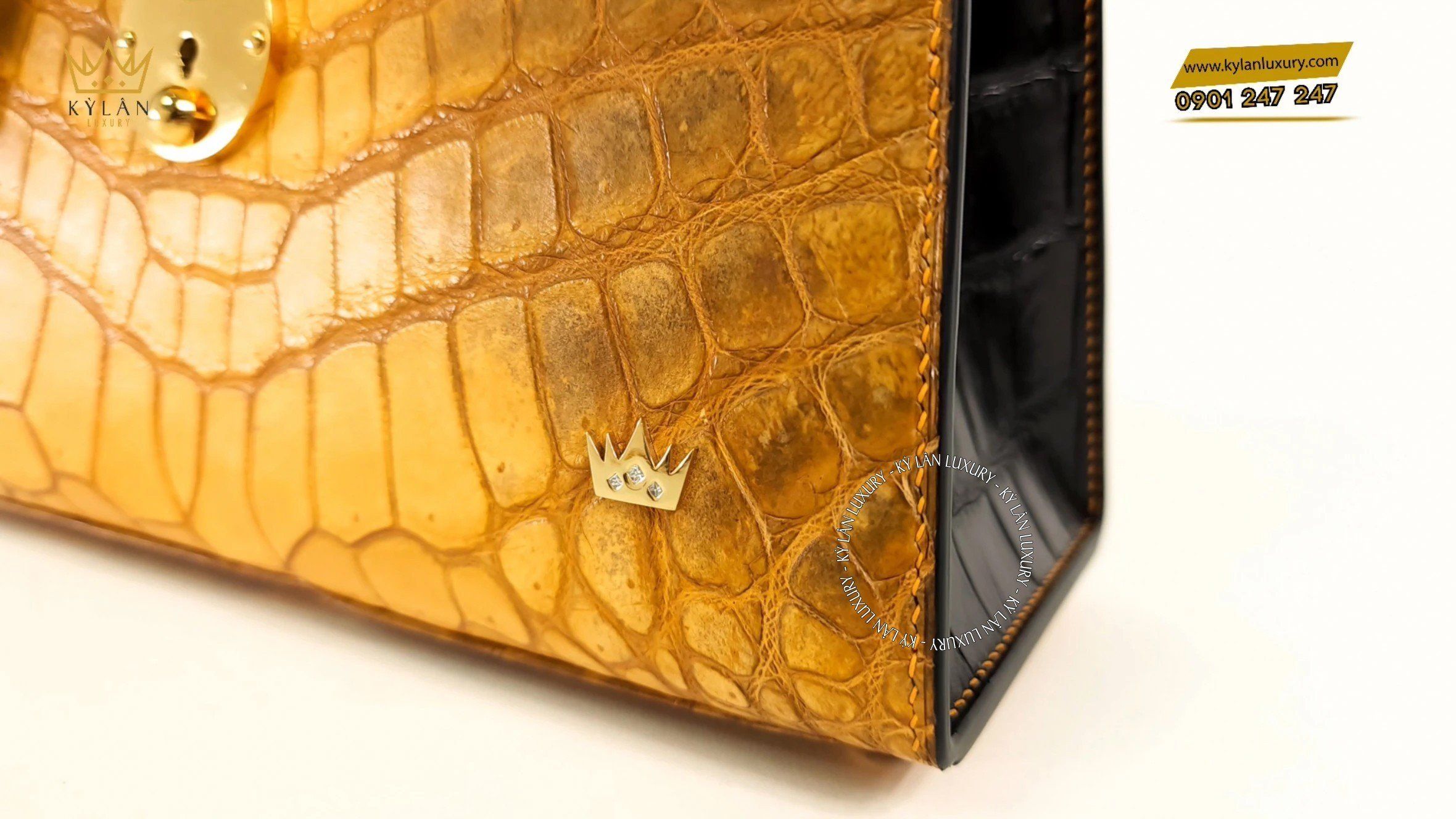 Kỳ Lân Luxury tui 03 jpeg d05c74c1 040a 4b64 aea8 0b23be128661 TÚI NỮ DA CÁ ALLIGATOR PHỐI DA EPSOM VÀNG ĐẤT