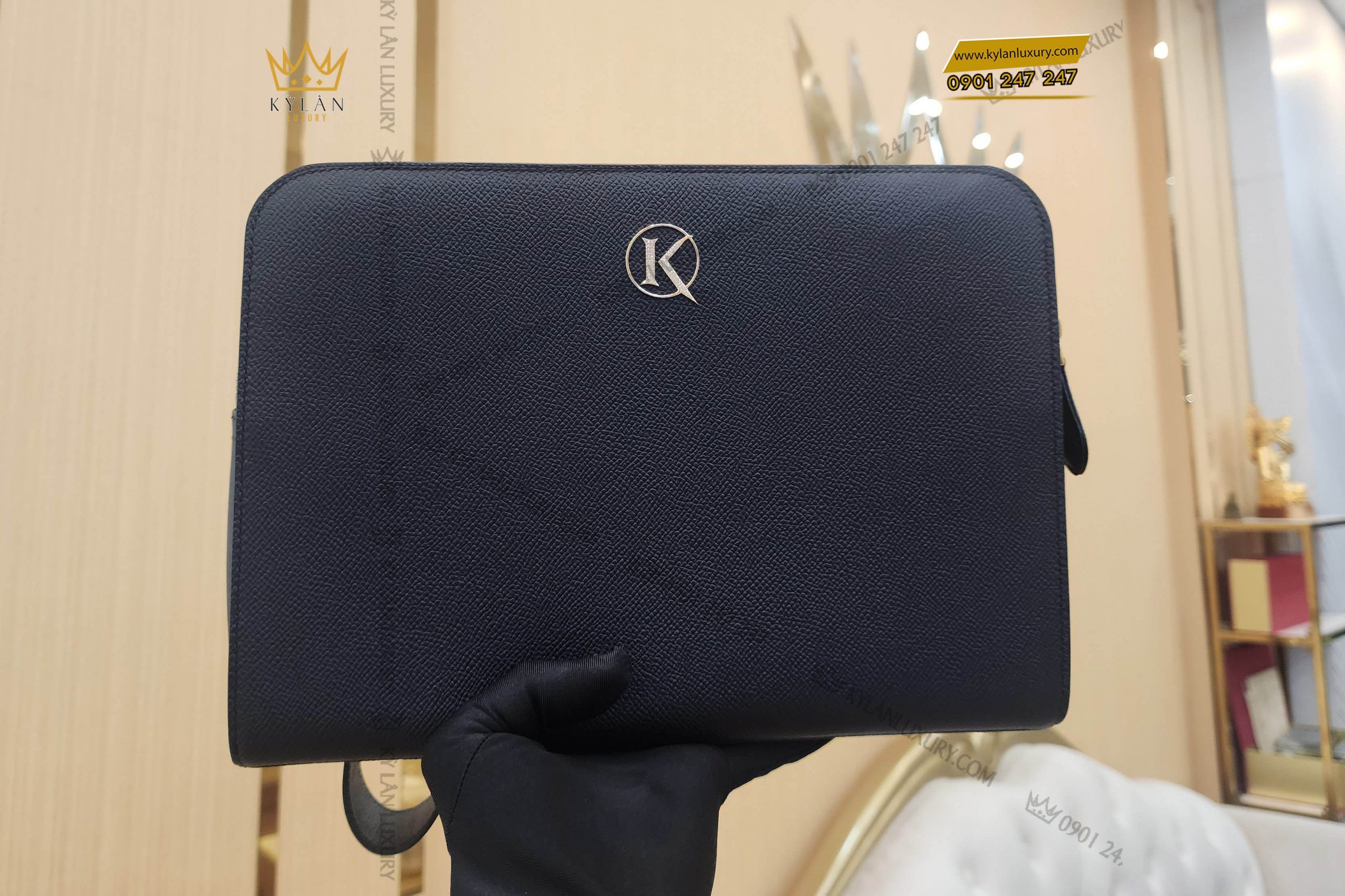 Kỳ Lân Luxury tui clutch cam tay chu k da epsom black 17 scaled Túi Clutch cầm tay chữ K da Epsom black