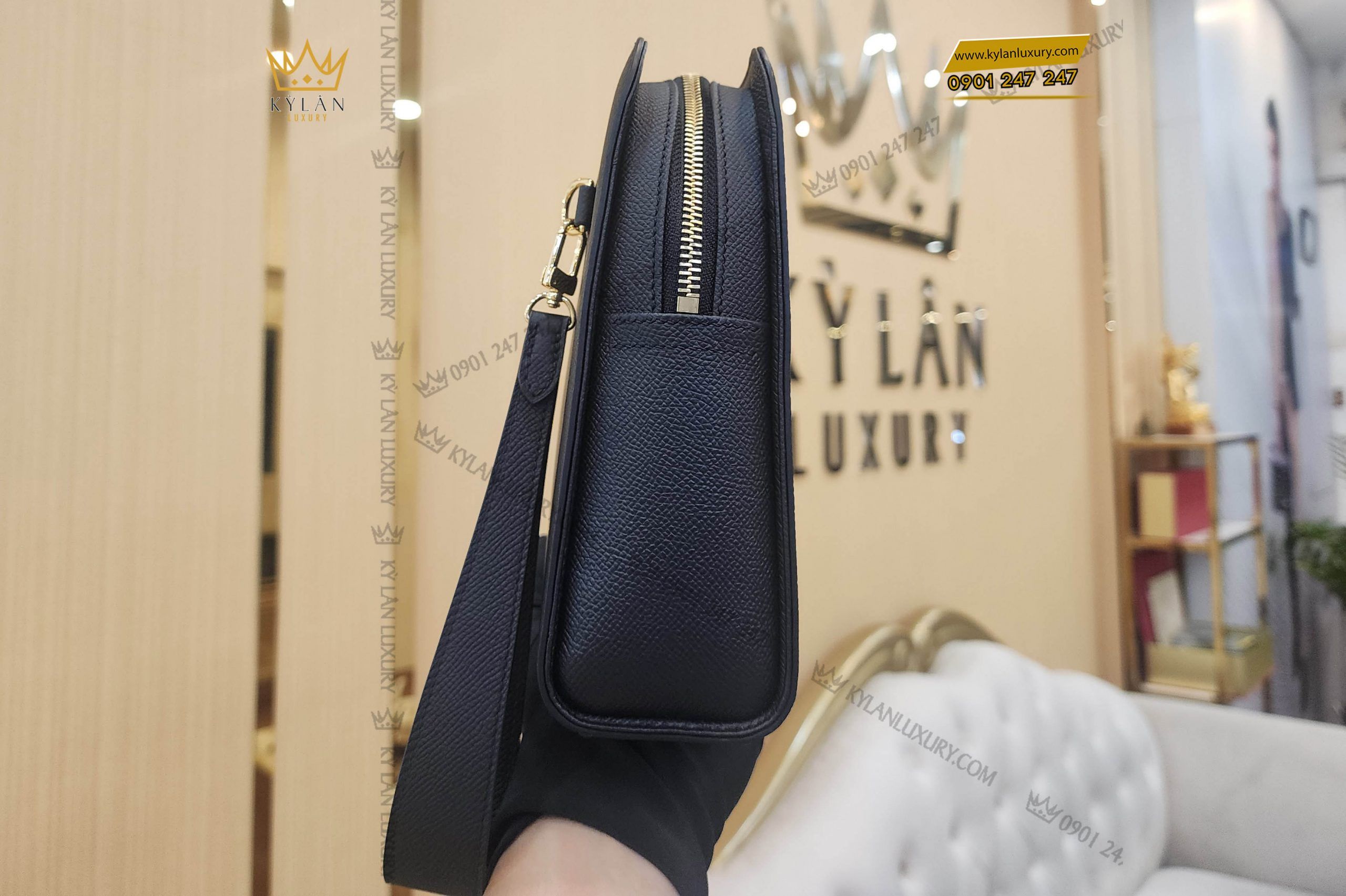 Kỳ Lân Luxury tui clutch cam tay chu k da epsom black 19 scaled Túi Clutch cầm tay chữ K da Epsom black