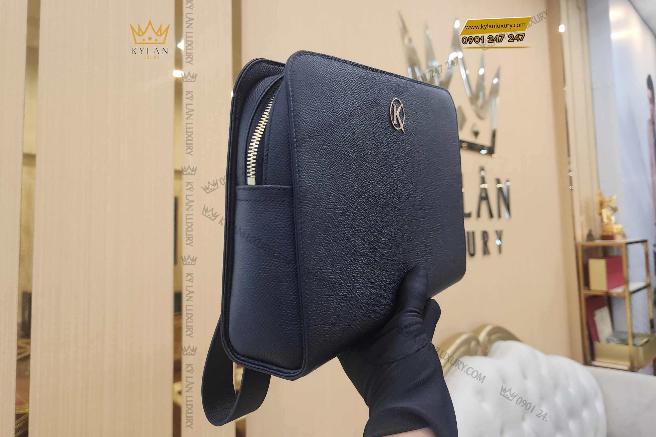 Kỳ Lân Luxury tui clutch cam tay chu k da epsom black 21 scaled Túi Clutch cầm tay chữ K da Epsom black