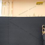 Túi Clutch da epsom logo LV