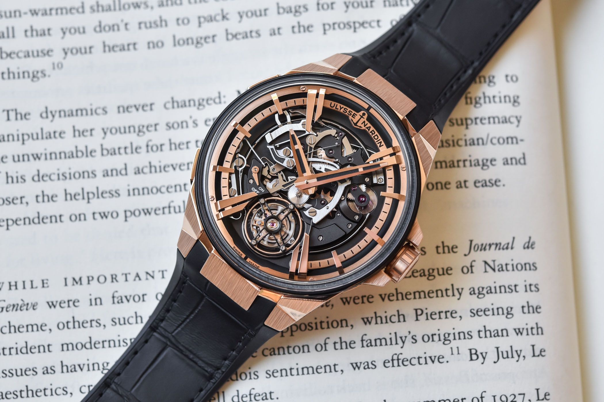 Kỳ Lân Luxury ulysse nardin blast hourstriker tourbillon review 3 TOP 5 mẫu đồng hồ Tourbillon tỏa sáng ở sự kiện Watches & Wonders 2021