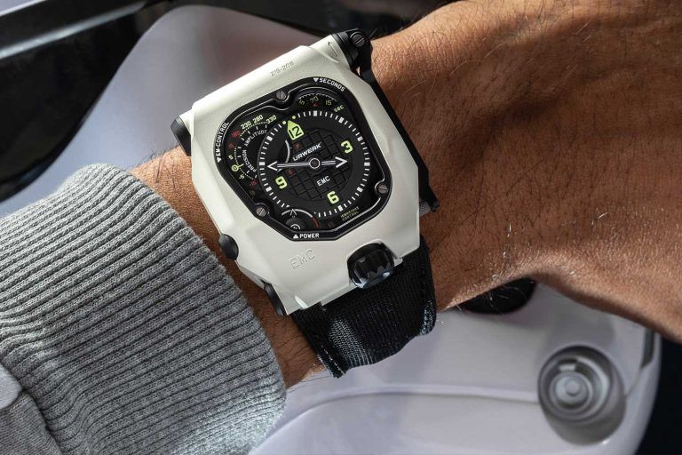Kỳ Lân Luxury urwerk emc timehunter stormtrooper dong ho bang gom trang 1 jpeg URWERK EMC TimeHunter “StormTrooper” đồng hồ bằng gốm trắng
