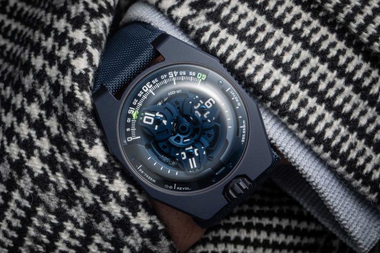 Kỳ Lân Luxury urwerk ur 100v blue planet 1 URWERK UR-100V vỏ thép xanh Titanium chỉ 25 chiếc