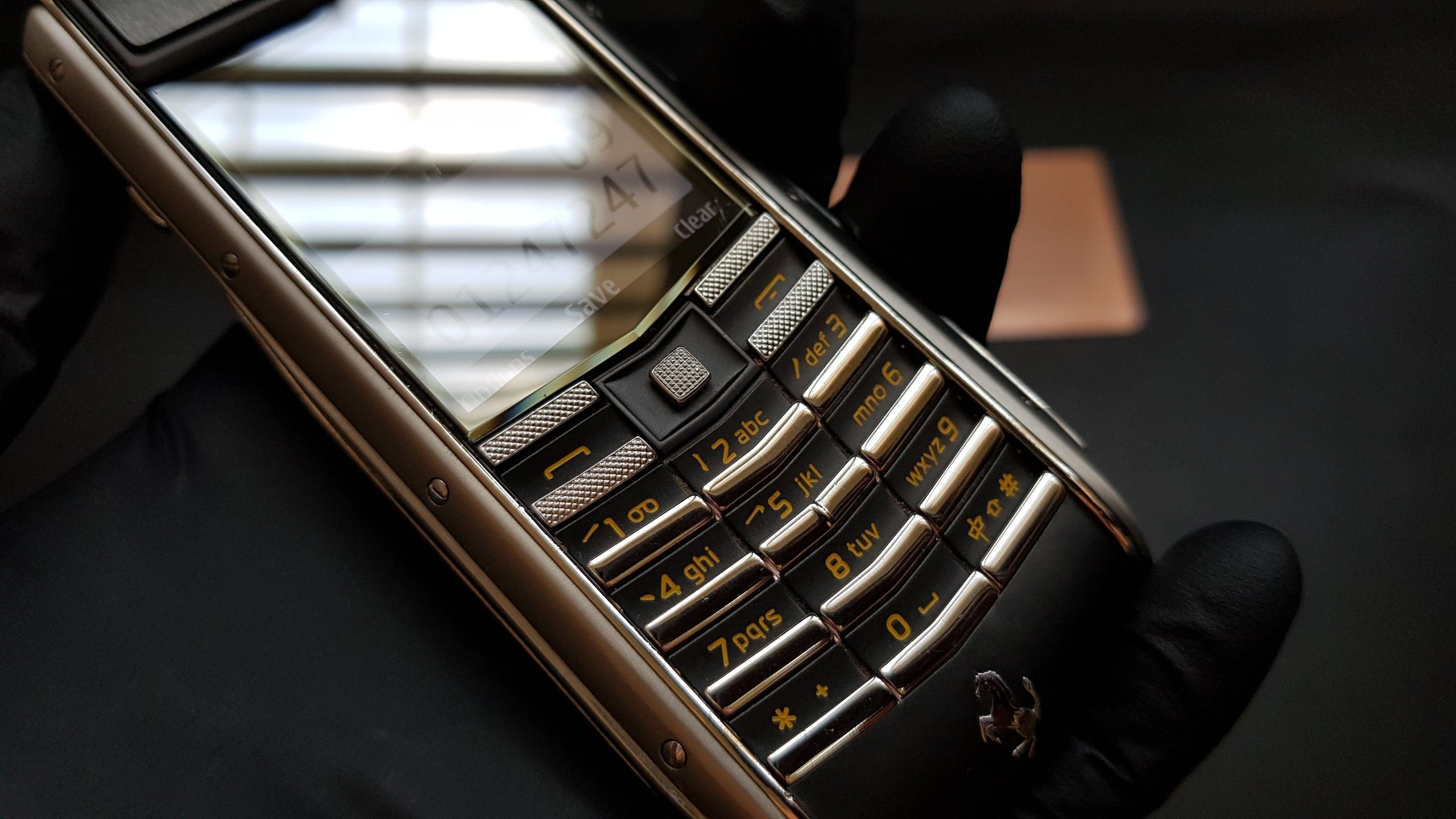Kỳ Lân Luxury vertu ascent ti ferrari 18 Vertu Ascent Ti Ferrari Special Edition - sự lựa chọn hoàn hảo của phái mạnh