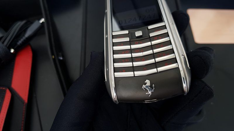 Kỳ Lân Luxury vertu ascent ti ferrari limited red 17 1 Vertu Ascent Ti Ferrari Limited Red