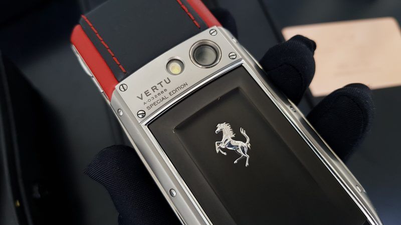 Kỳ Lân Luxury vertu ascent ti ferrari limited red 20 1 Vertu Ascent Ti Ferrari Limited Red