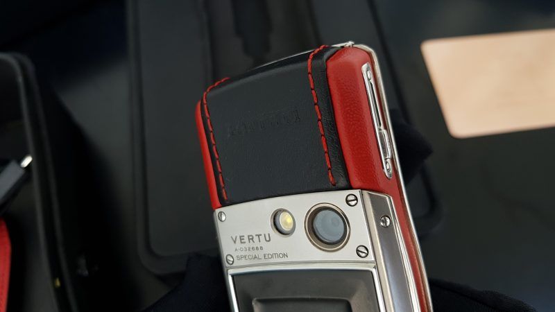 Kỳ Lân Luxury vertu ascent ti ferrari limited red 39 1 Vertu Ascent Ti Ferrari Limited Red