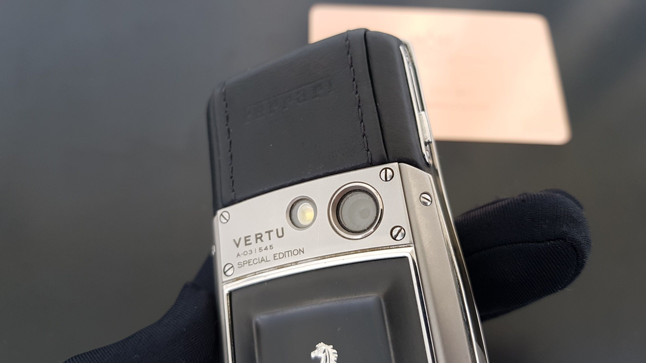 Kỳ Lân Luxury vertu ascent x ferrari limited 19 f27c1124 0083 4a70 b0ce ee314e7c37b2 Vertu Ascent Ti Ferrari Limited