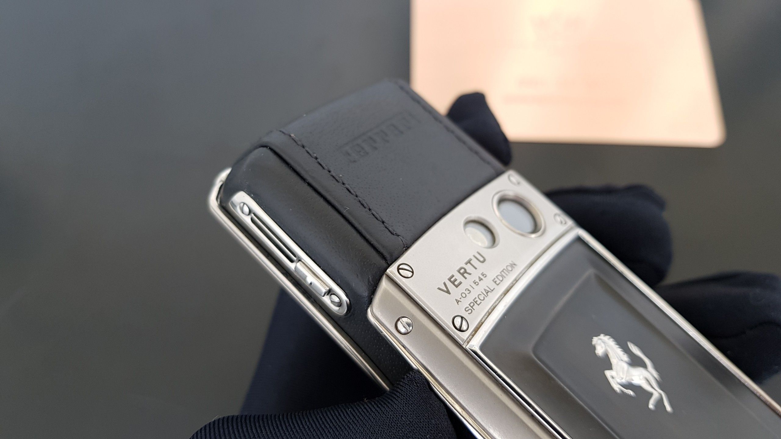 Kỳ Lân Luxury vertu ascent x ferrari limited 2 ecf895de 2327 46dc 864f e344e6a28510 Vertu Ascent Ti Ferrari Limited