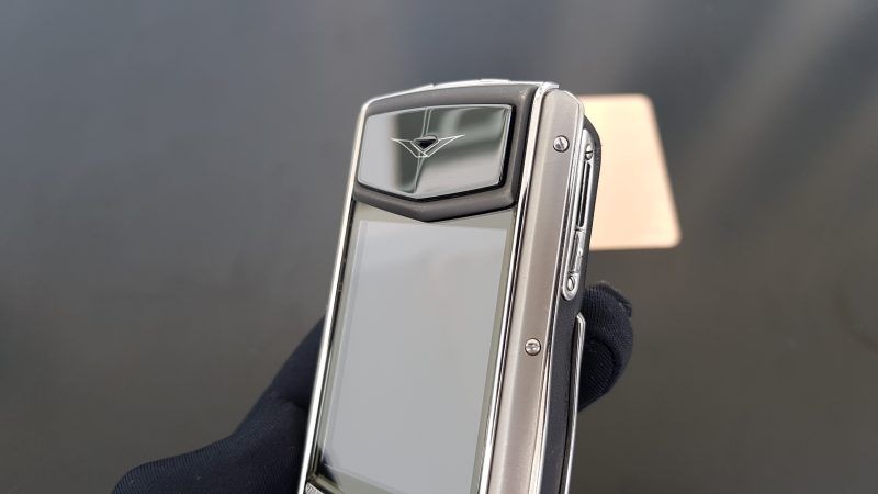 Kỳ Lân Luxury vertu ascent x ferrari limited 37 1 Vertu Ascent Ti Ferrari Limited