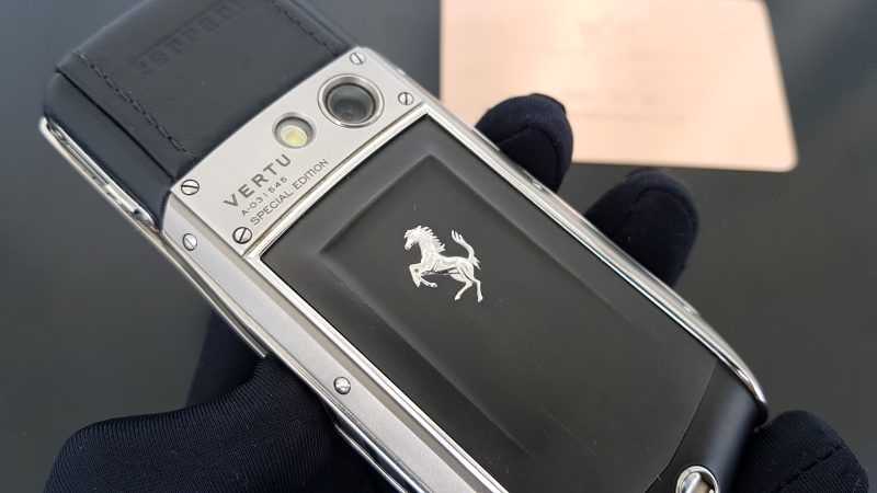 Kỳ Lân Luxury vertu ascent x ferrari limited 38 1 Vertu Ascent Ti Ferrari Limited